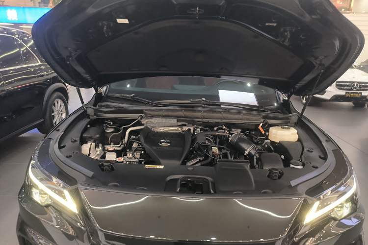 Used Lexus RX 2023 500h Four-Wheel Drive F SPORT Performance Engine Bay