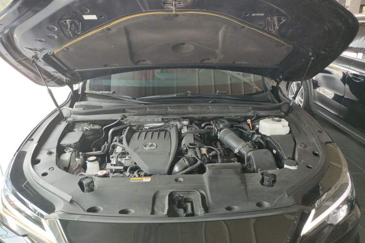 Used Lexus RX 2023 500h Four-Wheel Drive F SPORT Performance Engine Bay