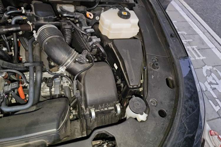 Used Lexus RX 2023 500h Four-Wheel Drive F SPORT Performance Engine Bay Left