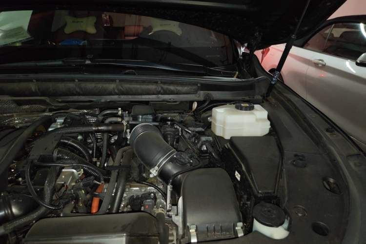 Used Lexus RX 2023 500h Four-Wheel Drive F SPORT Performance Engine Bay Left