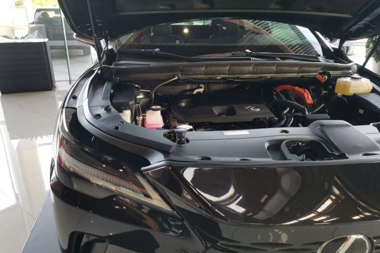 Used Lexus RX 2023 350h Four-Wheel Drive Enjoyment Version Engine Bay Right
