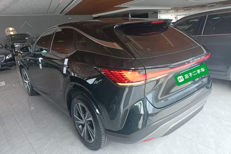 Used Lexus RX 2023 350h Two-Wheel Drive Enjoyment Version Exterior 2