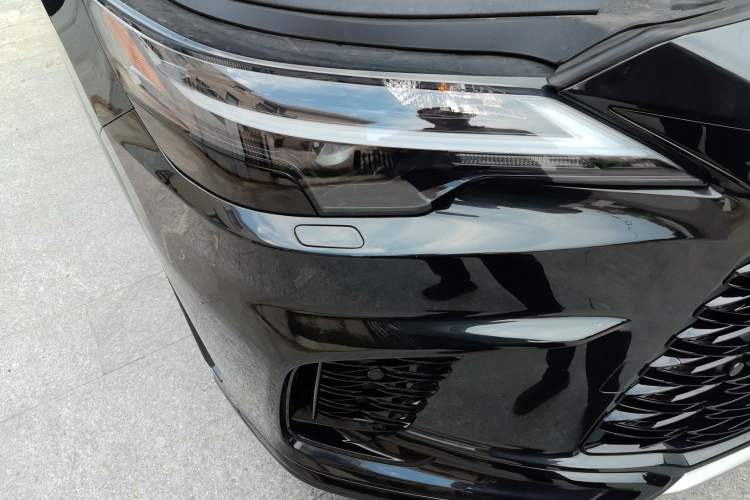 Used Lexus RX 2023 500h Four-Wheel Drive F SPORT Performance Exterior 6