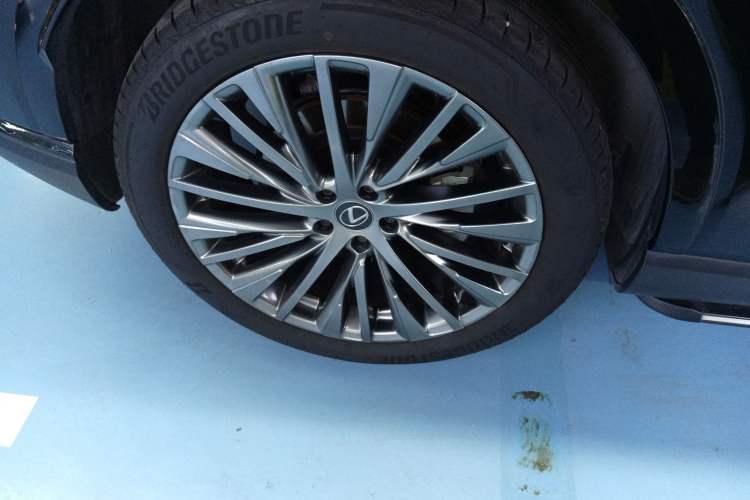 Used Lexus RX 2023 350h Four-Wheel Drive Enjoyment Version Exterior 8