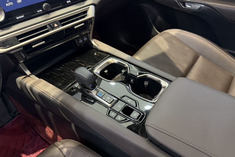 Used Lexus RX 2023 350h Four-Wheel Drive Enjoyment Version Gear Lever