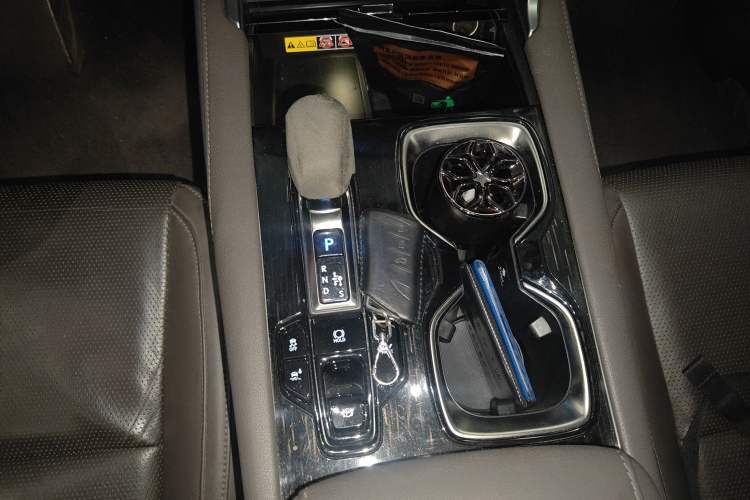 Used Lexus RX 2023 350h Four-Wheel Drive Enjoyment Version Gear Lever