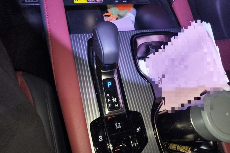 Used Lexus RX 2023 500h Four-Wheel Drive F SPORT Performance Gear Lever