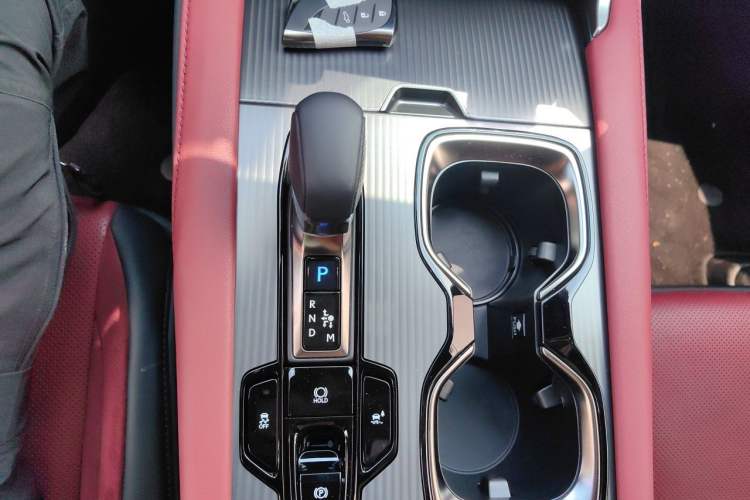 Used Lexus RX 2023 500h Four-Wheel Drive F SPORT Performance Gear Lever