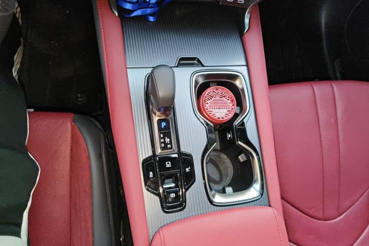 Used Lexus RX 2023 500h Four-Wheel Drive F SPORT Performance Gear Lever