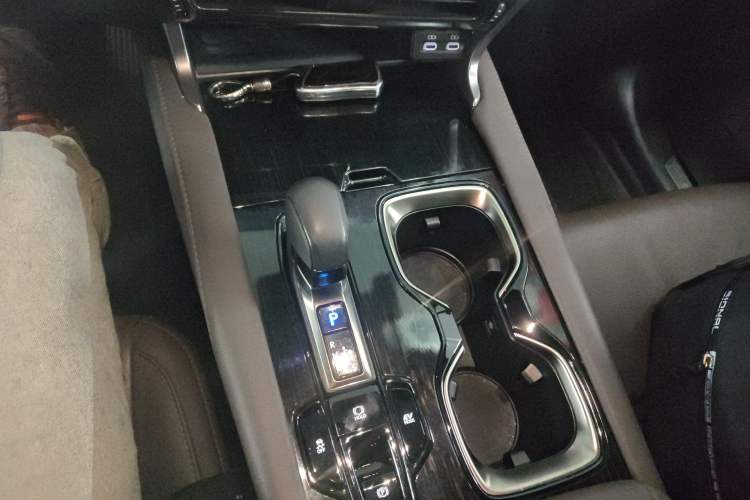 Used Lexus RX 2023 350h Two-Wheel Drive Comfort Edition Gear Lever