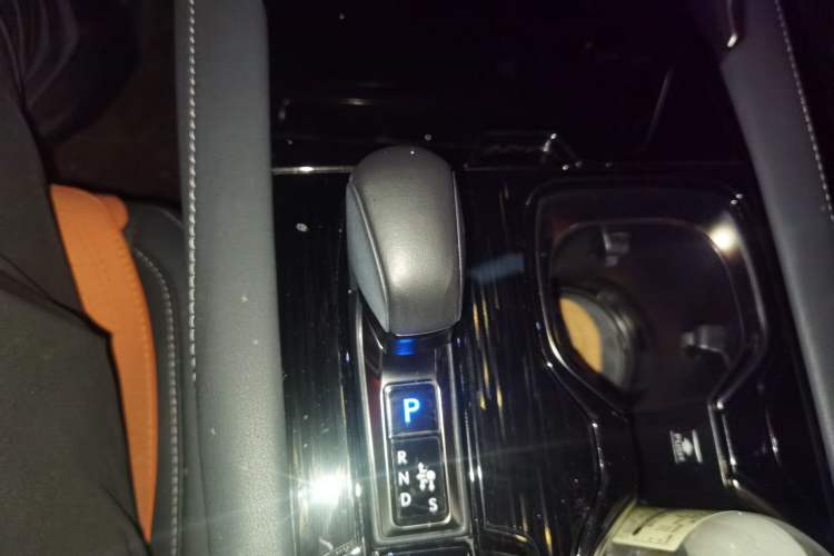 Used Lexus RX 2023 350h Four-Wheel Drive Enjoyment Version Gear Lever