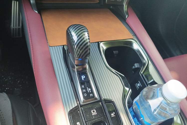 Used Lexus RX 2023 500h Four-Wheel Drive F SPORT Performance Gear Lever