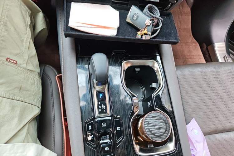 Used Lexus RX 2023 350h Two-Wheel Drive Comfort Edition Gear Lever