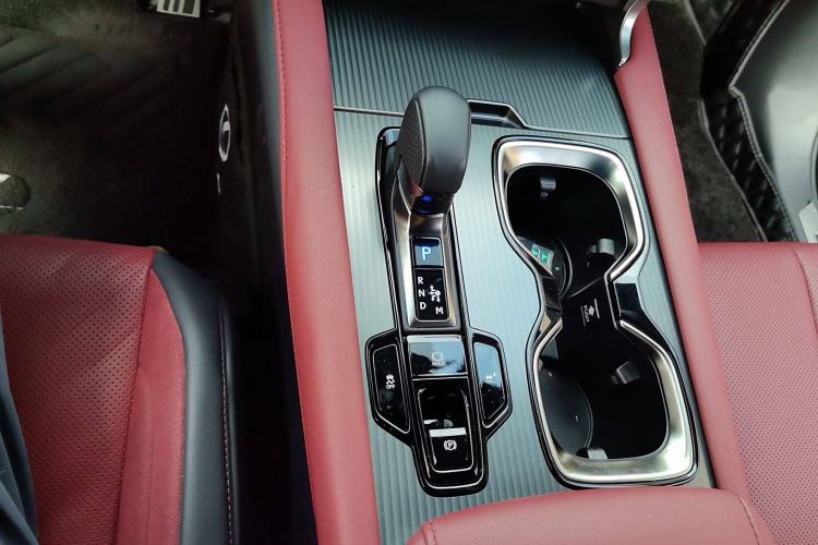 Used Lexus RX 2023 500h Four-Wheel Drive F SPORT Performance Gear Lever