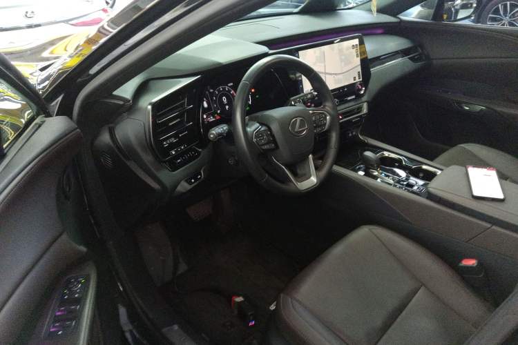 Used Lexus RX 2023 350h Four-Wheel Drive Enjoyment Version Interior 3