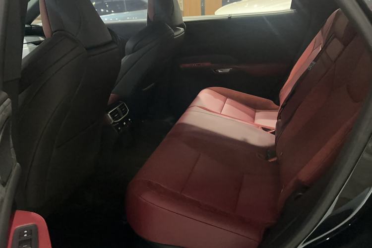 Used Lexus RX 2023 500h Four-Wheel Drive F SPORT Performance Interior 6
