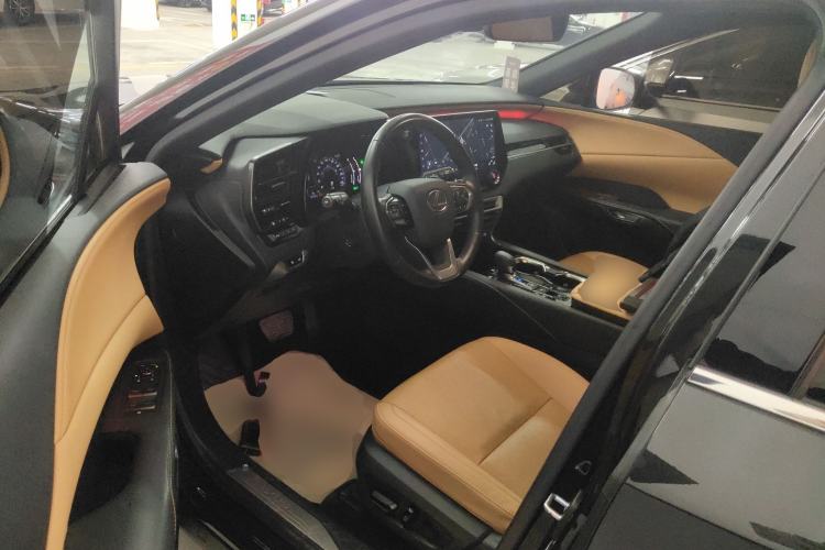 Used Lexus RX 2023 350h Four-Wheel Drive Enjoyment Version Left Front Seat