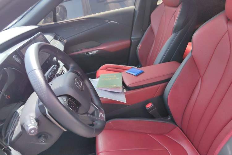 Used Lexus RX 2023 500h Four-Wheel Drive F SPORT Performance Left Front Seat