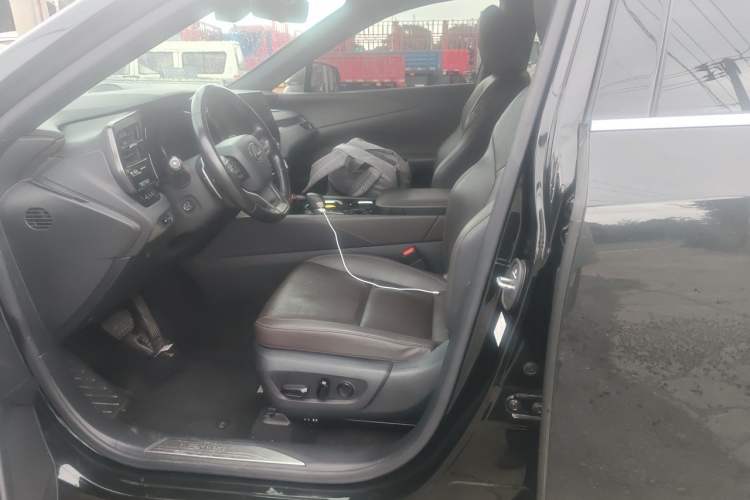Used Lexus RX 2023 350h Four-Wheel Drive Enjoyment Version Left Front Seat