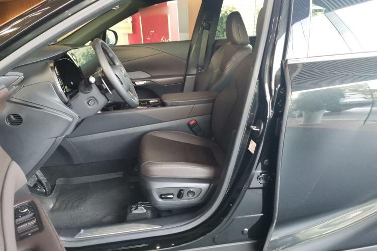 Used Lexus RX 2023 350h Four-Wheel Drive Enjoyment Version Left Front Seat