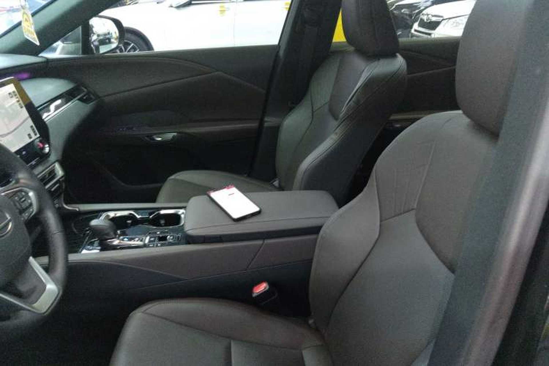 Used Lexus RX 2023 350h Four-Wheel Drive Enjoyment Version Left Front Seat