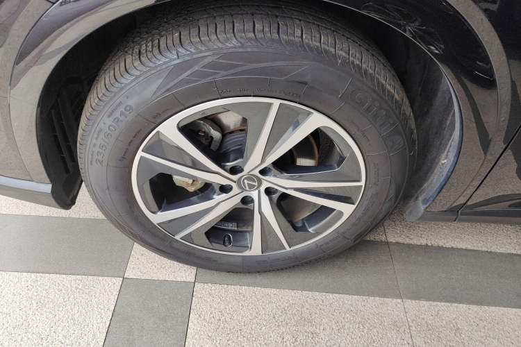 Used Lexus RX 2023 350h Two-Wheel Drive Enjoyment Version Left Front Wheel Hub
