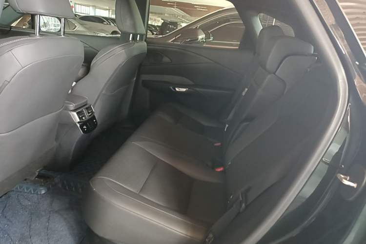 Used Lexus RX 2023 350h Two-Wheel Drive Enjoyment Version Left Rear Seat