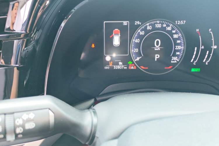 Used Lexus RX 2023 350h Four-Wheel Drive Enjoyment Version Odometer Close Up