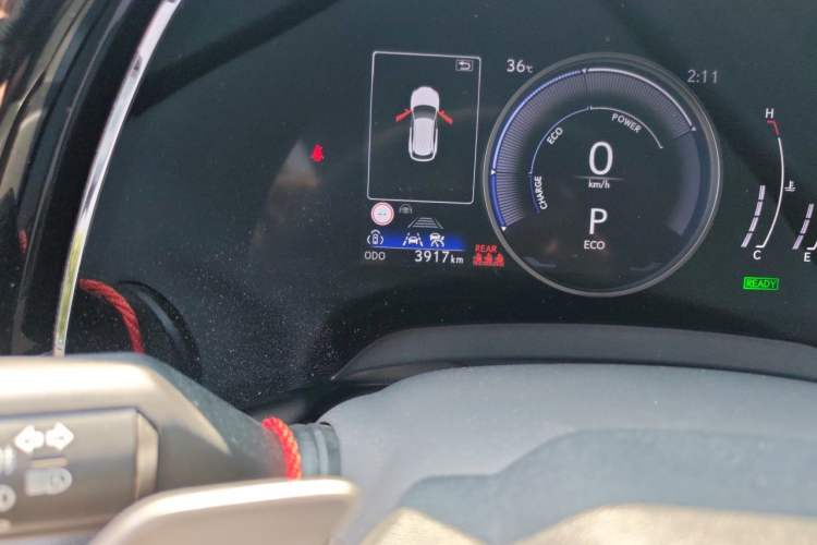 Used Lexus RX 2023 350h Two-Wheel Drive Comfort Edition Odometer Close Up