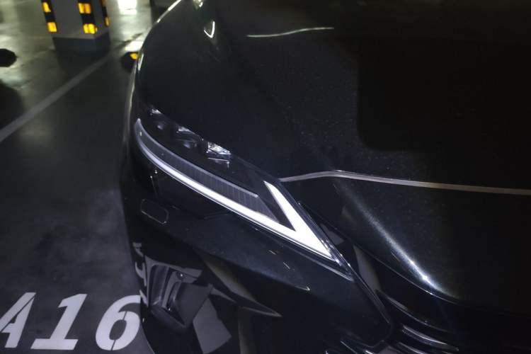 Used Lexus RX 2023 350h Four-Wheel Drive Enjoyment Version Right Front Headlight