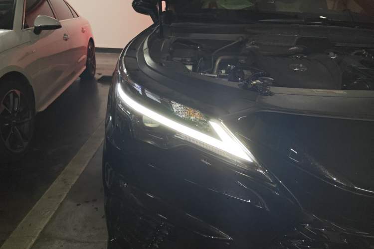 Used Lexus RX 2023 500h Four-Wheel Drive F SPORT Performance Right Front Headlight