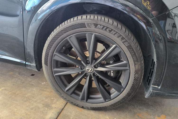 Used Lexus RX 2023 500h Four-Wheel Drive F SPORT Performance Right Front Wheel Hub