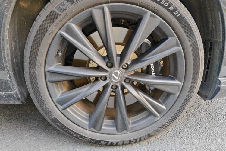 Used Lexus RX 2023 500h Four-Wheel Drive F SPORT Performance Right Front Wheel Hub