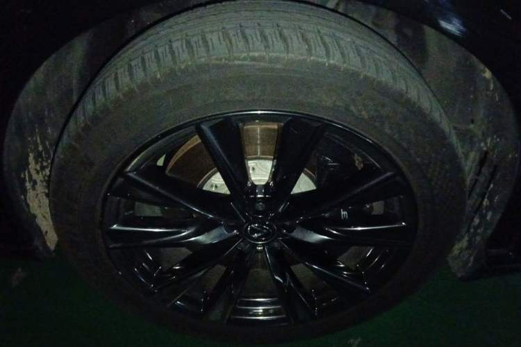 Used Lexus RX 2023 500h Four-Wheel Drive F SPORT Performance Right Front Wheel Hub