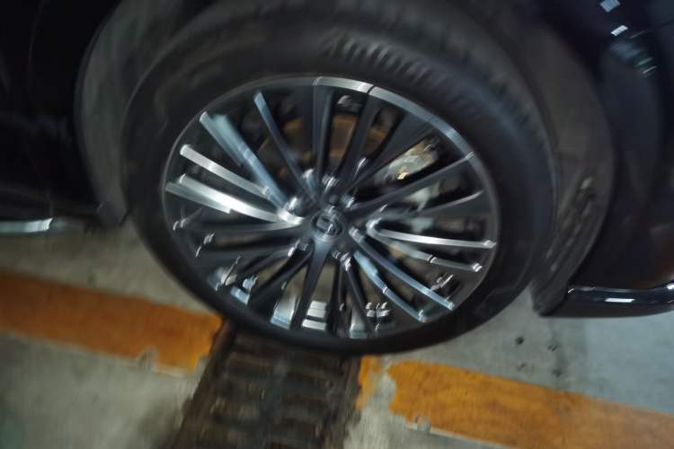 Used Lexus RX 2023 350h Four-Wheel Drive Enjoyment Version Right Front Wheel Hub