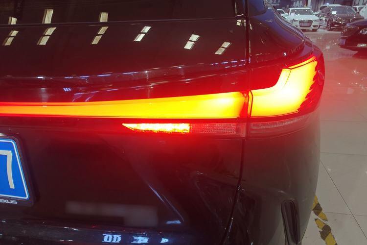 Used Lexus RX 2023 350h Four-Wheel Drive Enjoyment Version Right Rear Taillight