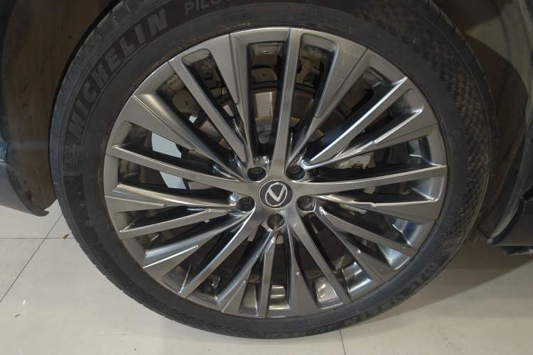 Used Lexus RX 2023 350h Four-Wheel Drive Enjoyment Version Right Rear Wheel Hub