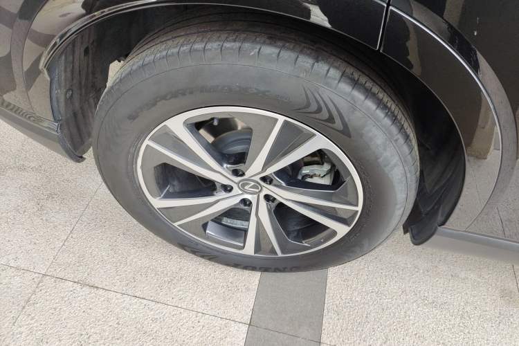 Used Lexus RX 2023 350h Two-Wheel Drive Enjoyment Version Right Rear Wheel Hub