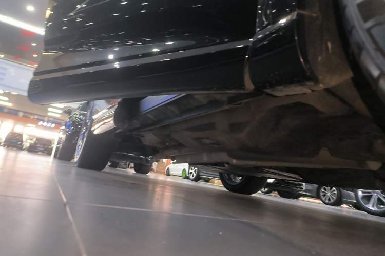 Used Lexus RX 2023 500h Four-Wheel Drive F SPORT Performance Right Side Sill