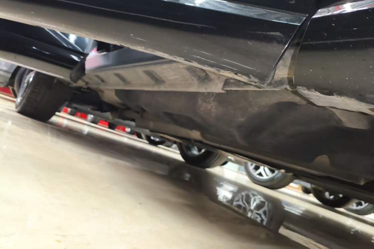 Used Lexus RX 2023 500h Four-Wheel Drive F SPORT Performance Right Side Sill