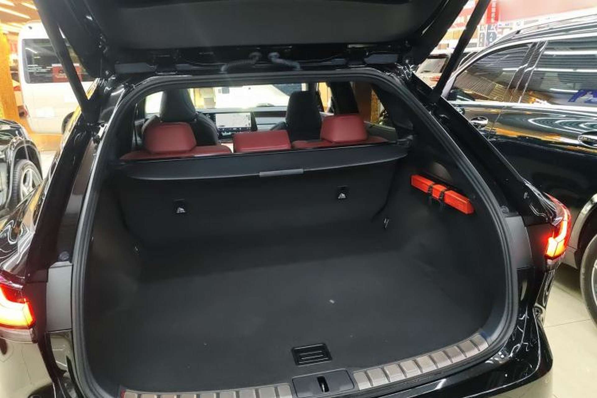 Used Lexus RX 2023 500h Four-Wheel Drive F SPORT Performance Trunk