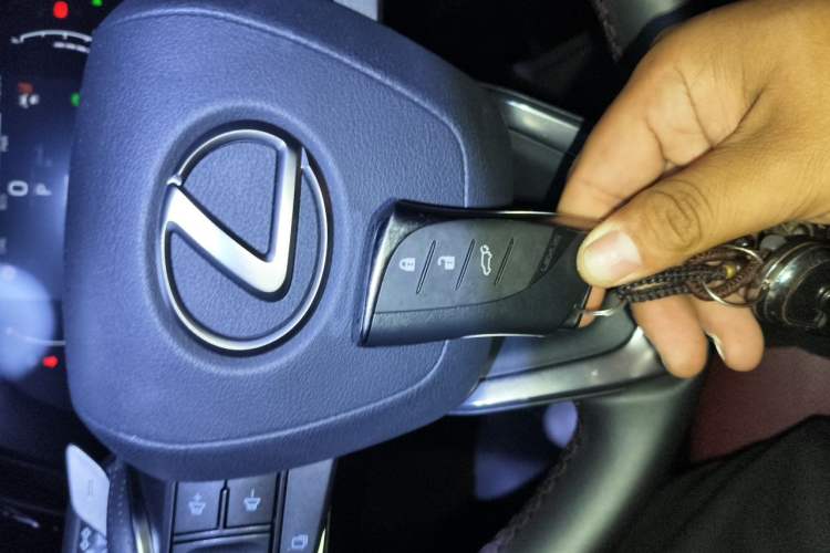 Used Lexus RX 2023 500h Four-Wheel Drive F SPORT Performance Vehicle Key