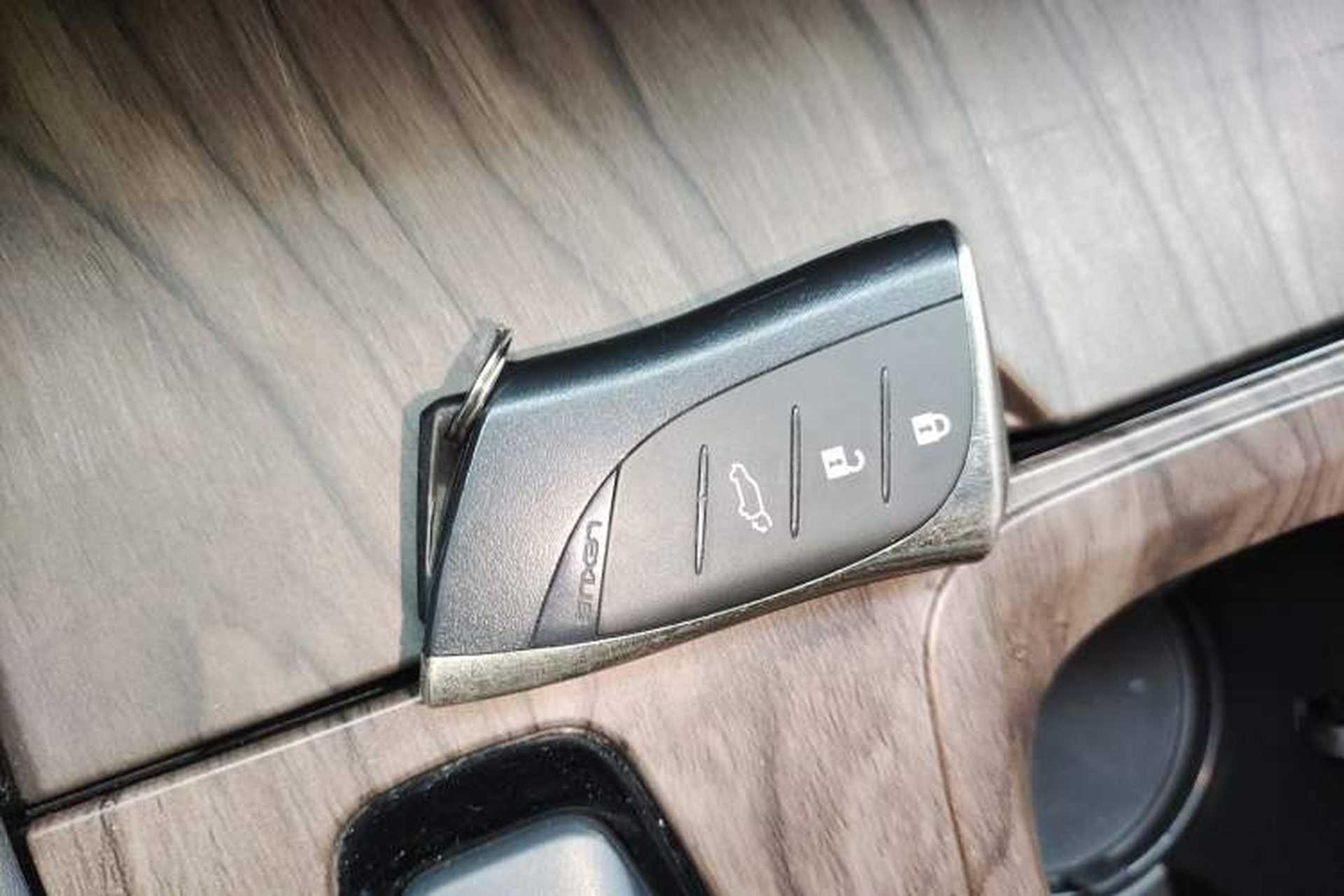 Used Lexus RX 2023 350h Two-Wheel Drive Enjoyment Version Vehicle Key
