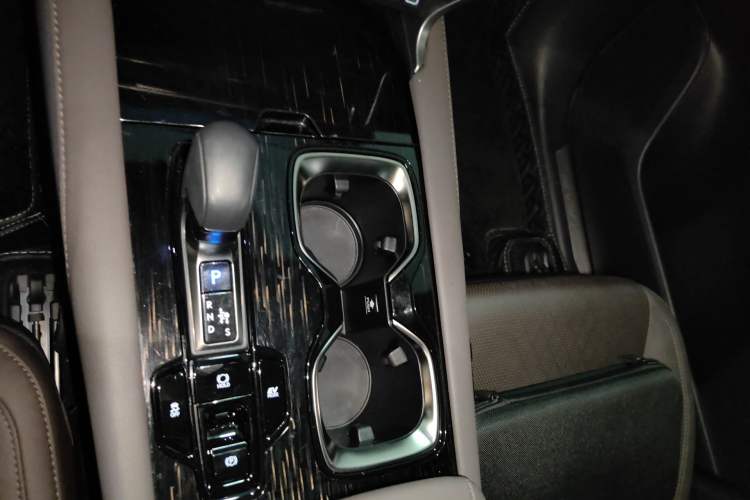Used Lexus RX 2023 350h Two-Wheel Drive Comfort Edition Gear Lever