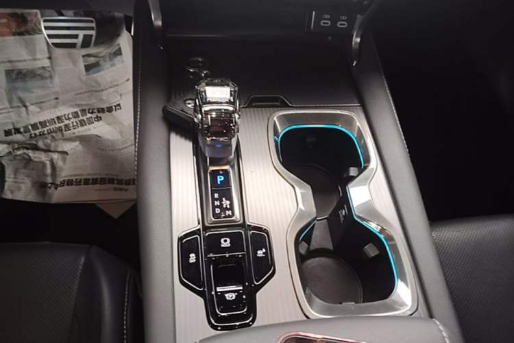 Used Lexus RX 2023 500h Four-Wheel Drive F SPORT Performance Gear Lever