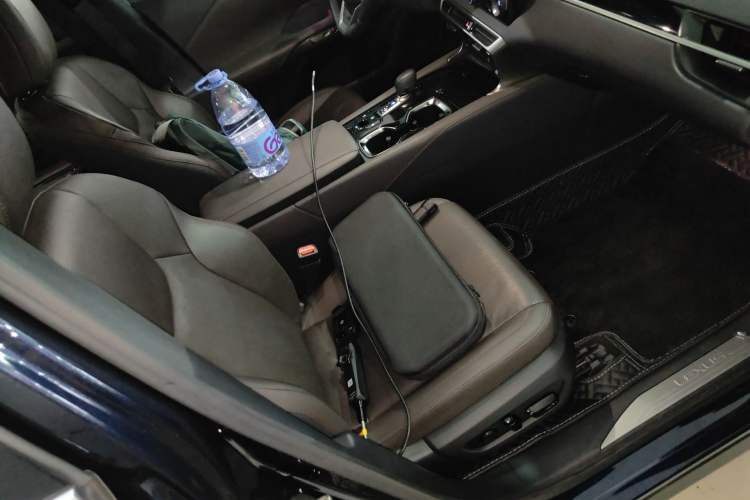 Used Lexus RX 2023 350h Two-Wheel Drive Comfort Edition Right Front Seat