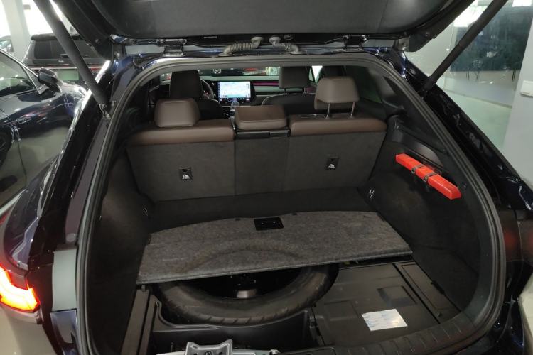Used Lexus RX 2023 350h Two-Wheel Drive Comfort Edition Trunk