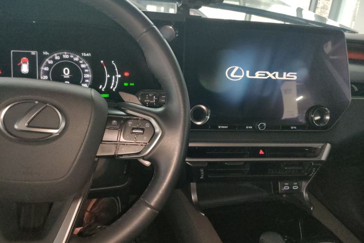 Used Lexus RX 2023 350h Four-Wheel Drive Enjoyment Version Center Console