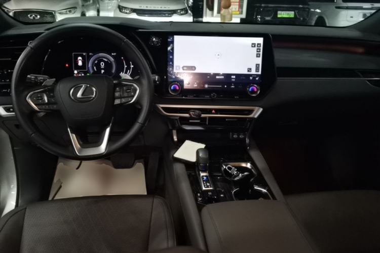 Used Lexus RX 2023 350h Four-Wheel Drive Enjoyment Version Center Console