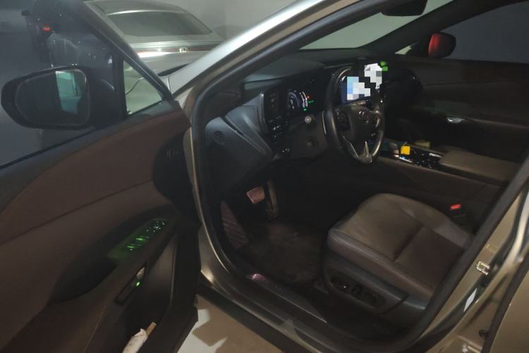 Used Lexus RX 2023 350h Four-Wheel Drive Enjoyment Version Driver Seat